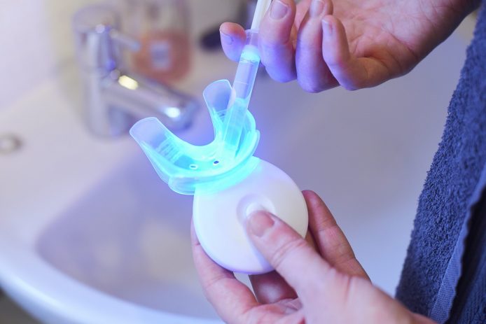 Teeth whitening tray at home
